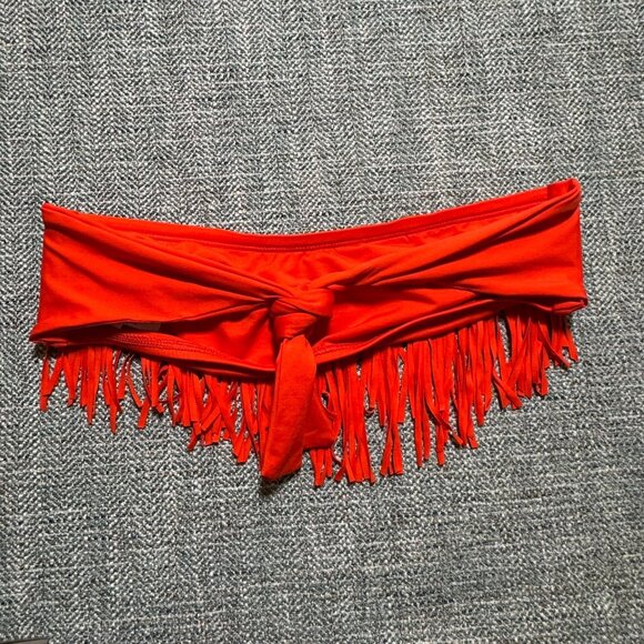 L Space Women's Solid Orange Fringe Bandeau Bikini Top Size Small Nylon, Spandex - Picture 2 of 5
